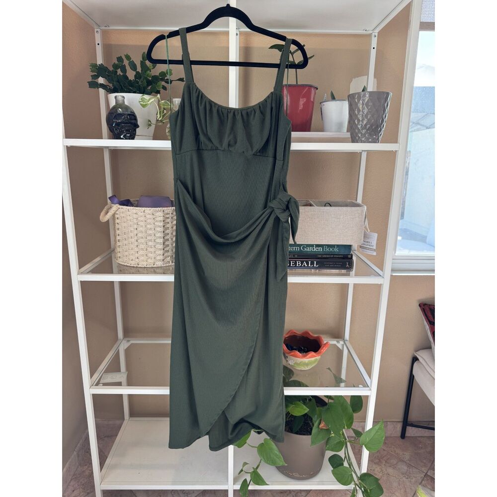 Nine Britton Green Wrap Midi Dress